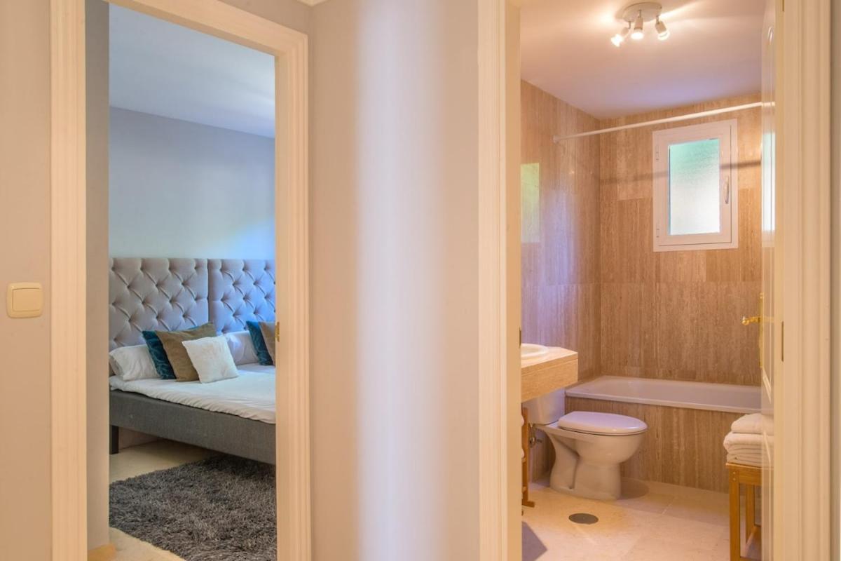 Modern 2 Bedroom With Sea View In Elviria Apartamento *