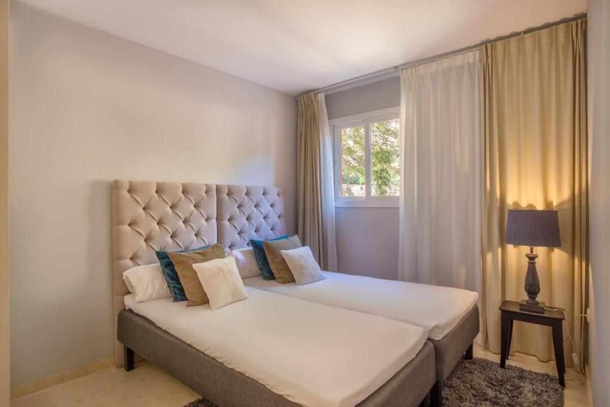 Modern 2 Bedroom With Sea View In Elviria